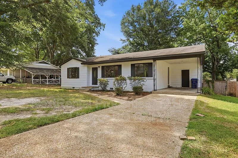 3 bed, 1.0 bath, 1030 sqft, $1,500 — Photo 3