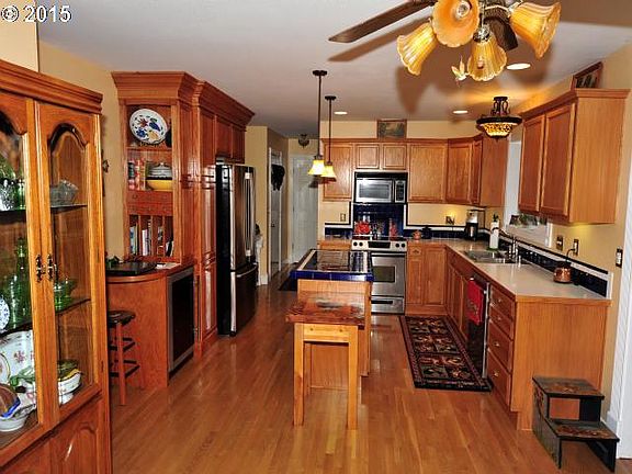 3rd image of 8314 NE 316th St