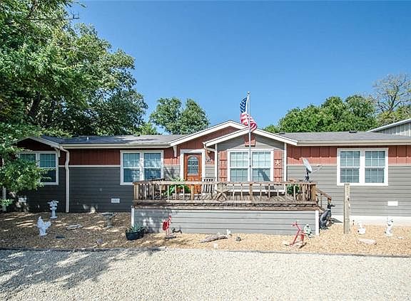 3rd image of 366 Driftwood Ave