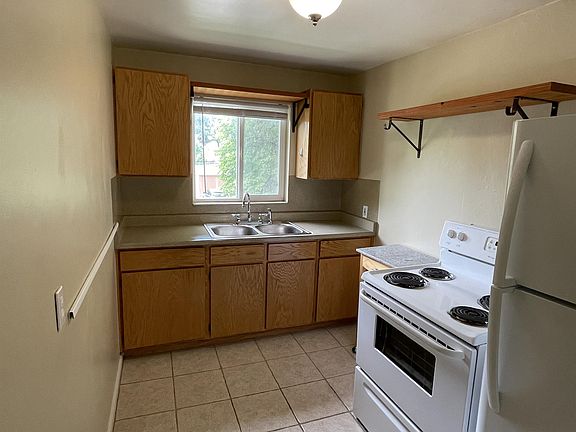 3rd image of 413 E Herbert Ave APT 4