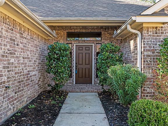 4th image of 3035 Whitman Dr