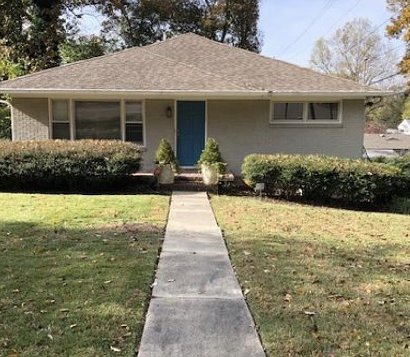 1st image of 2700 Evergreen St SE