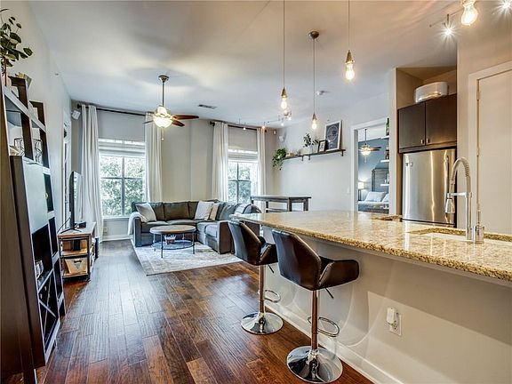 4th image of 2950 McKinney Ave APT 203
