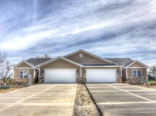 5193 Turnberry Ct, Burlington, IA 52601