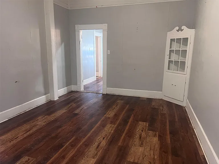 515 S Harrison Ln — Photo 7