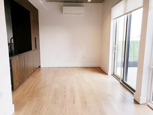 Rented by Lodger Corp | media 29