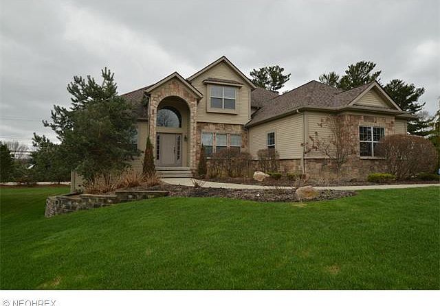 1st image of 7640 Pond Brook Ln