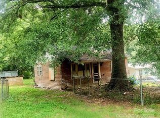711 East Dr, Cherryville, NC 28021