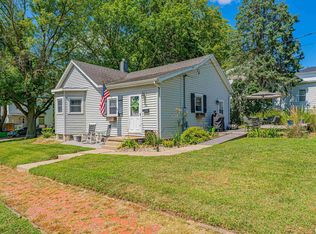 121 W Wayne St, Mount Pulaski, IL 62548
