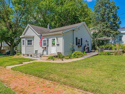 121 W Wayne St, Mount Pulaski, IL, 62548