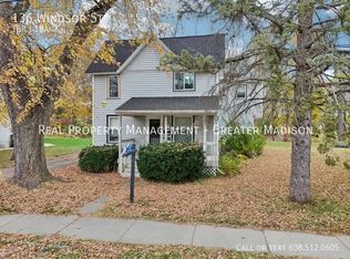 136 Windsor St, Sun Prairie, WI 53590