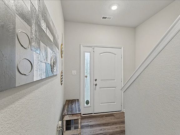 4th image of 1009 White Marsh Rd