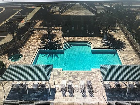 Shared Clubhouse , Pool and Hot Tub
