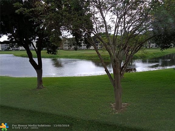 2nd image of 3403 Bimini Ln APT F2