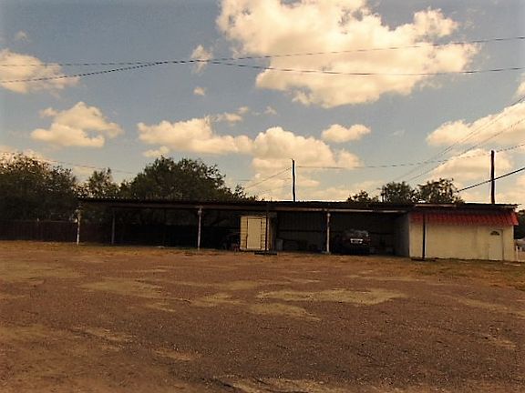 4th image of 3721 N Veterans Blvd