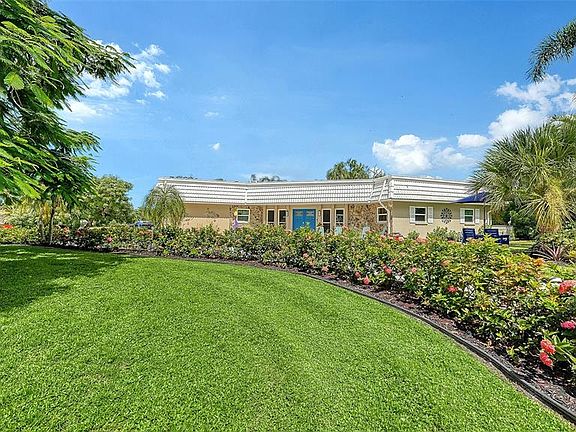 2nd image of 5211 INVERNESS DRIVE