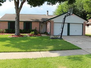 10035 Shell Rock Rd, La Porte, TX 77571