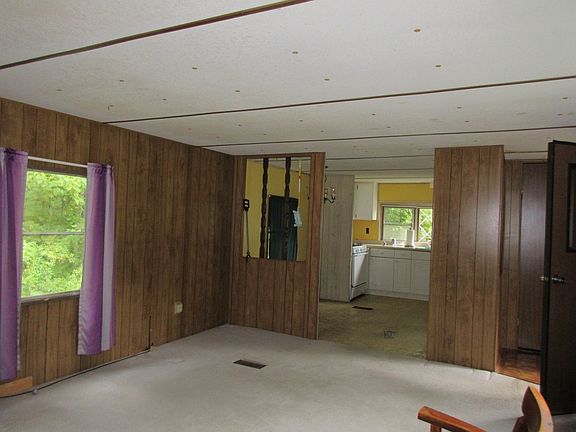 2nd image of 5 Wilson Hill Rd