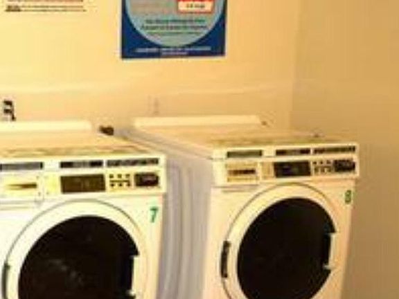 4th image of 1000 Targee St APT 4I