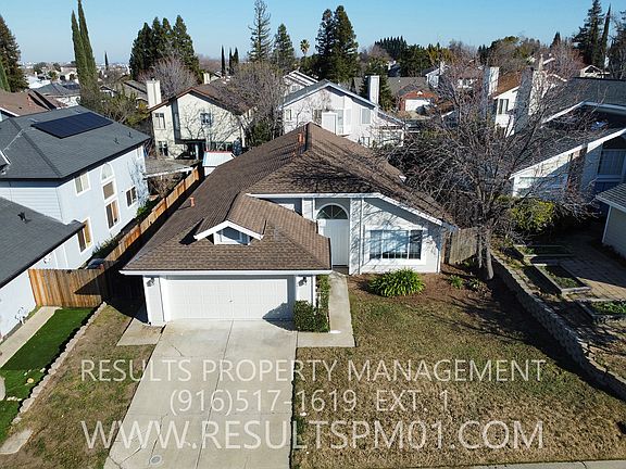 2nd image of 3431 Parker St