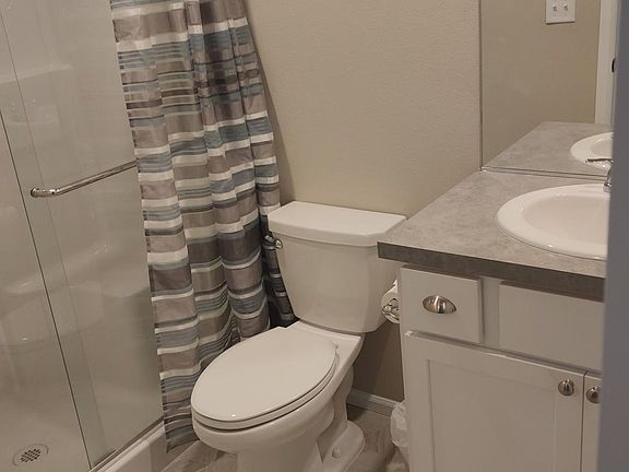5th image of 17407 118th Avenue Ct E Unit D