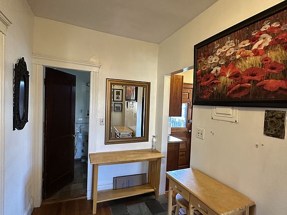 4th image of 185 Chestnut Hill Ave
