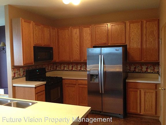 2nd image of 315 Parkside Dr