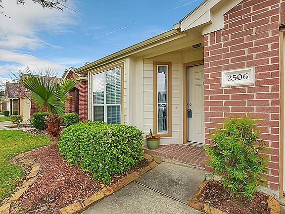 2nd image of 2506 Montana Blue Dr