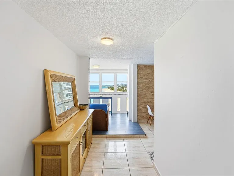 1479 Avenue Ashfort #1402 — Photo 10