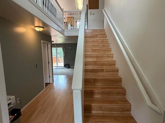 2nd image of 3561 Hollyberry Cir