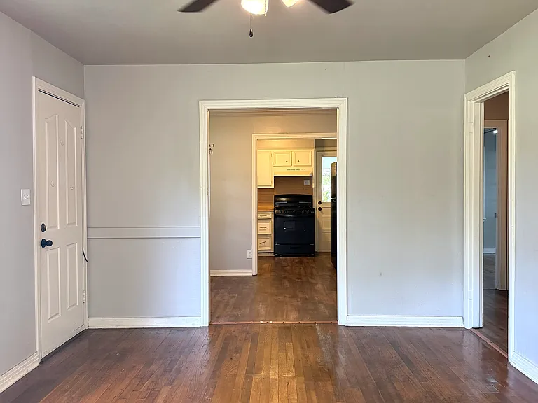 903 E Mary Ave — Photo 4