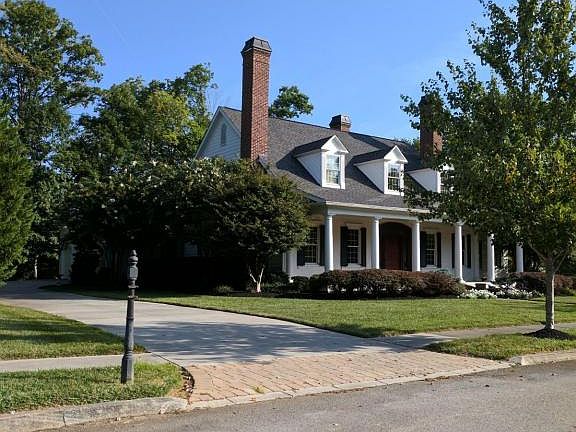 2nd image of 12707 Woodcove Ln