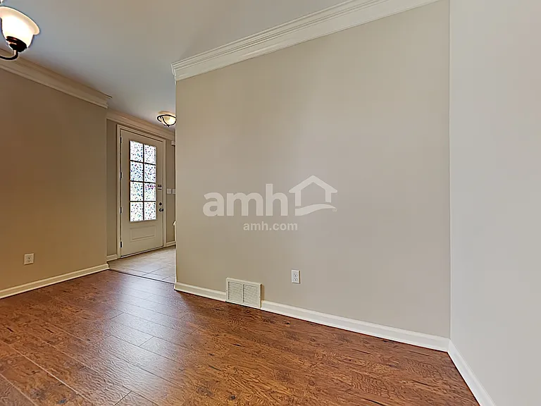 4957 Shira Dr — Photo 8