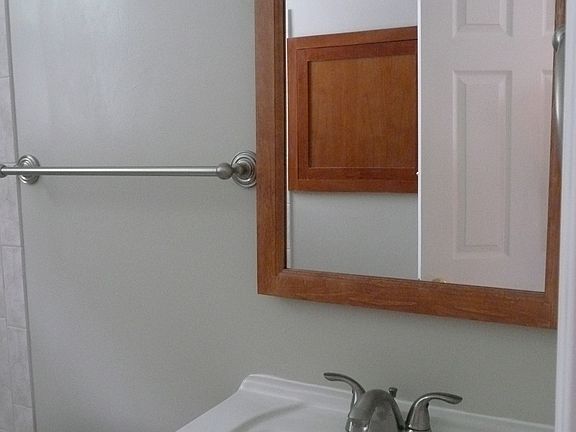 3rd image of 3618 Elmwood Dr