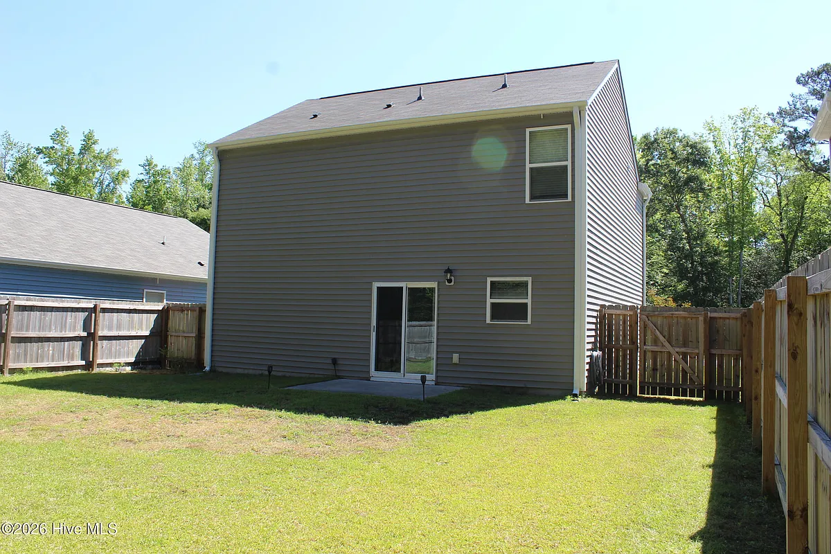 Building Photo - 1300 Hidden Creek Dr NE