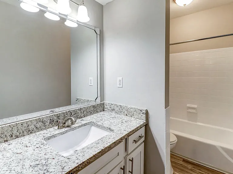 The Brentwood — Photo 11