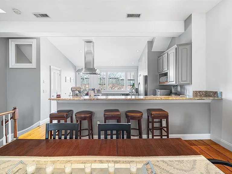 59 Rutland St #3 — Photo 9