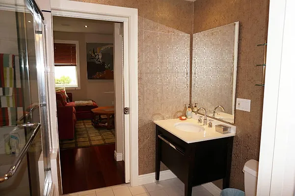 Sold by Realmart Realty LLC | media 14