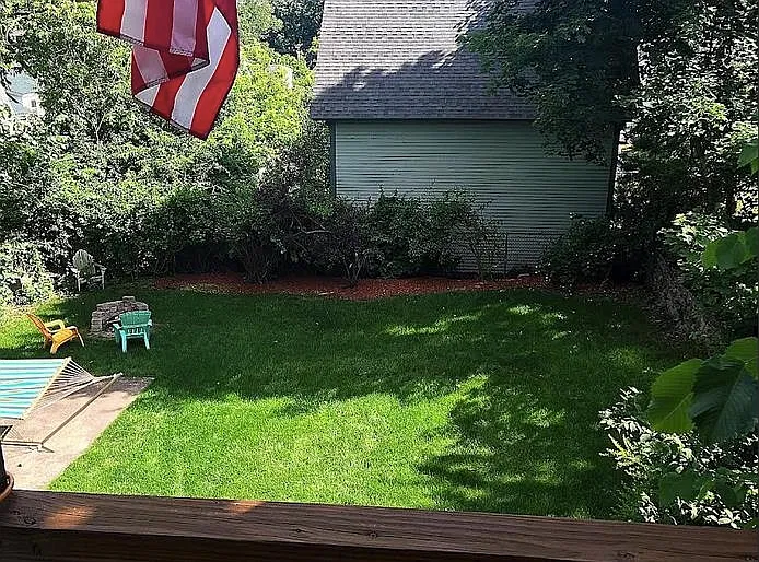 3 bed, 1.0 bath, 1168 sqft, $2,800 — Photo 2