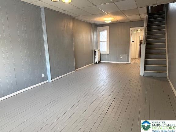 3rd image of 963 W Green St
