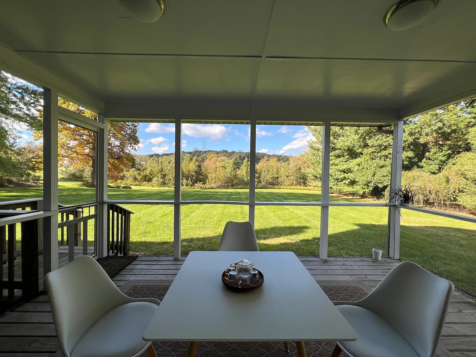 4 bed, 3254 sqft, $3,500 — Photo 2