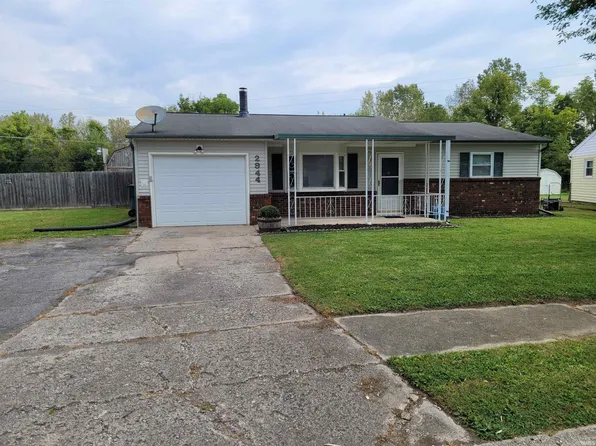 2944 S Chippewa Ln, Muncie, IN 47302