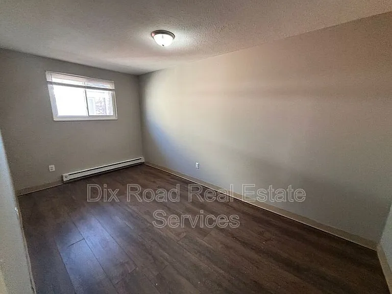 735 Trumbull St #6 — Photo 12