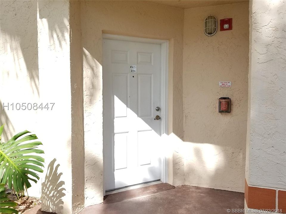 1st image of 3460 Pinewalk Dr N APT 318