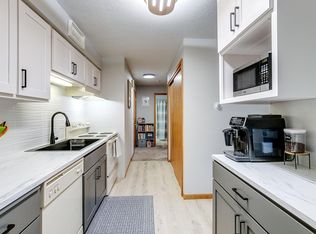 1116 Greenvale Ave, Northfield, MN 55057