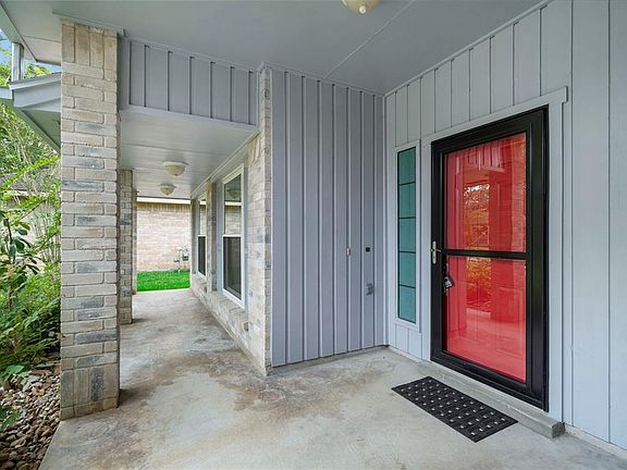 4th image of 2120 Aberdeen Dr