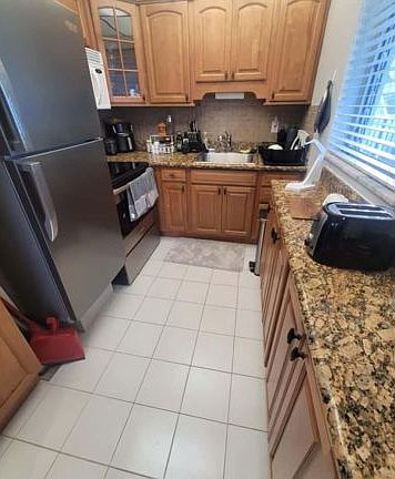 5th image of 2020 NE 51st Ct