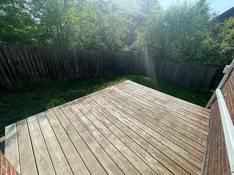 414 N 19th Ave E — Photo 3