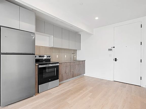 5th image of 172-02 Hillside Ave #6G