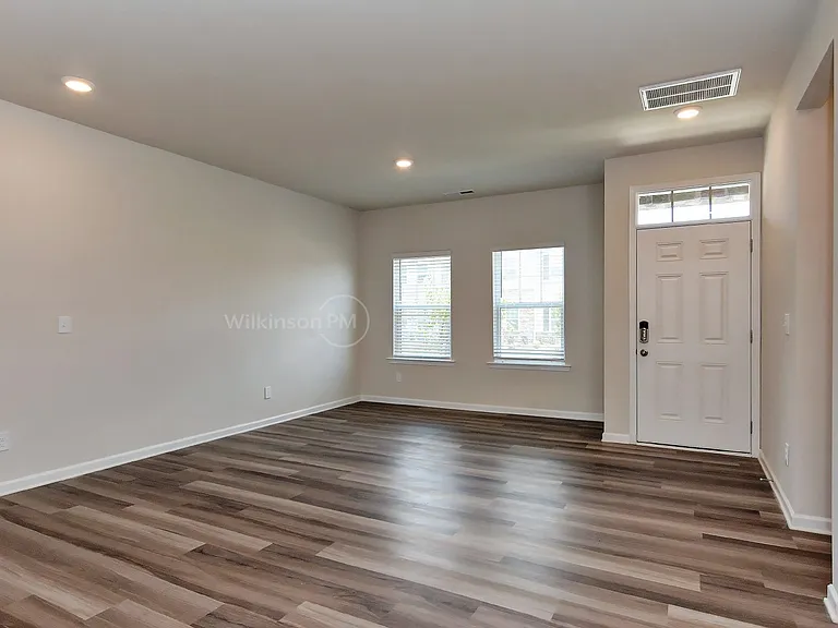 706 Sagecroft Ln — Photo 19